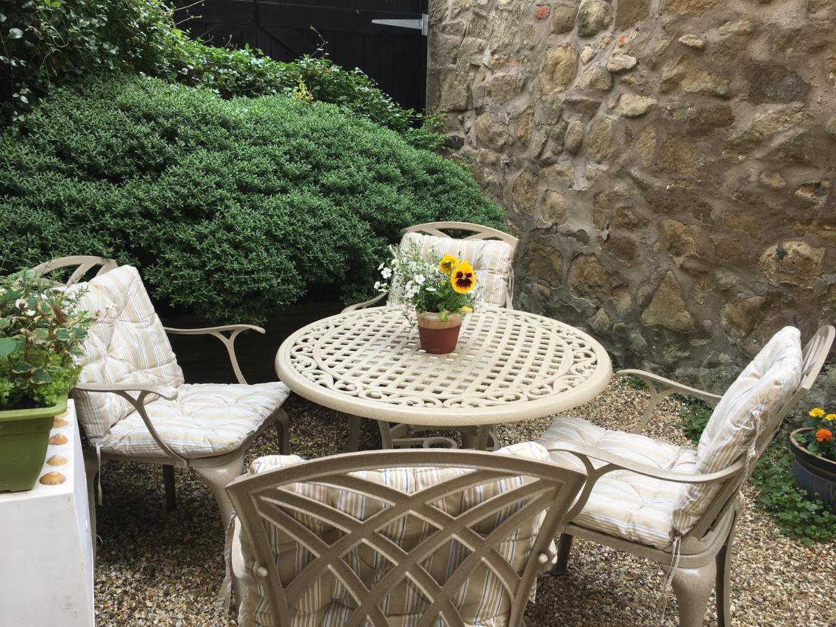 Peaseblossom House, A Charming Grade II Listed Building, In A Great Location In Alnwick Esterno foto